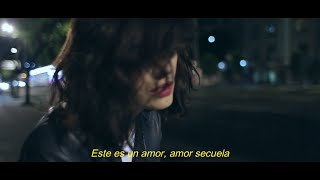 Daniela Spalla  Amor Difícil Lyric Video [upl. by Mohl996]