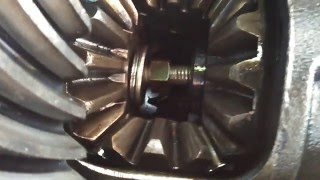 04 F150 975quot Easy Spider Gear Install In Differential [upl. by Merideth]