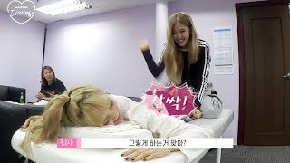 ChaeLisa Give Massage To Each Other  Rosé Lisa BLACKPINK DIARIES Ep 6 [upl. by Onitsirc]