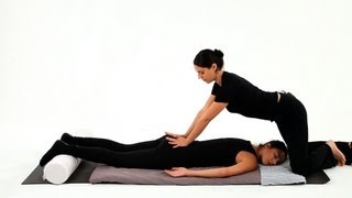 How to Give a Lower Back Massage  Shiatsu Massage [upl. by Dyl]